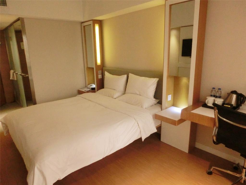 Ji Hotel Guangzhou Zhujiang New Town 部屋 写真