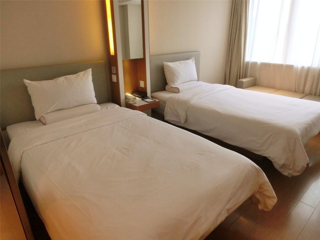 Ji Hotel Guangzhou Zhujiang New Town エクステリア 写真